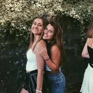 Meet your Posher, Claudia